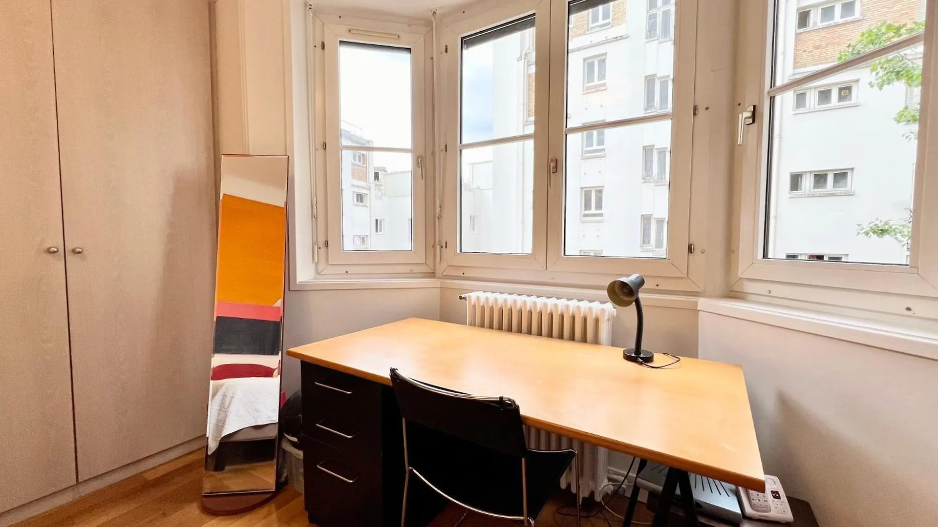 116 - Paris 15Eme Elegant Pied-A-Terre De 80M2 Appartement 0*,  Frankrijk