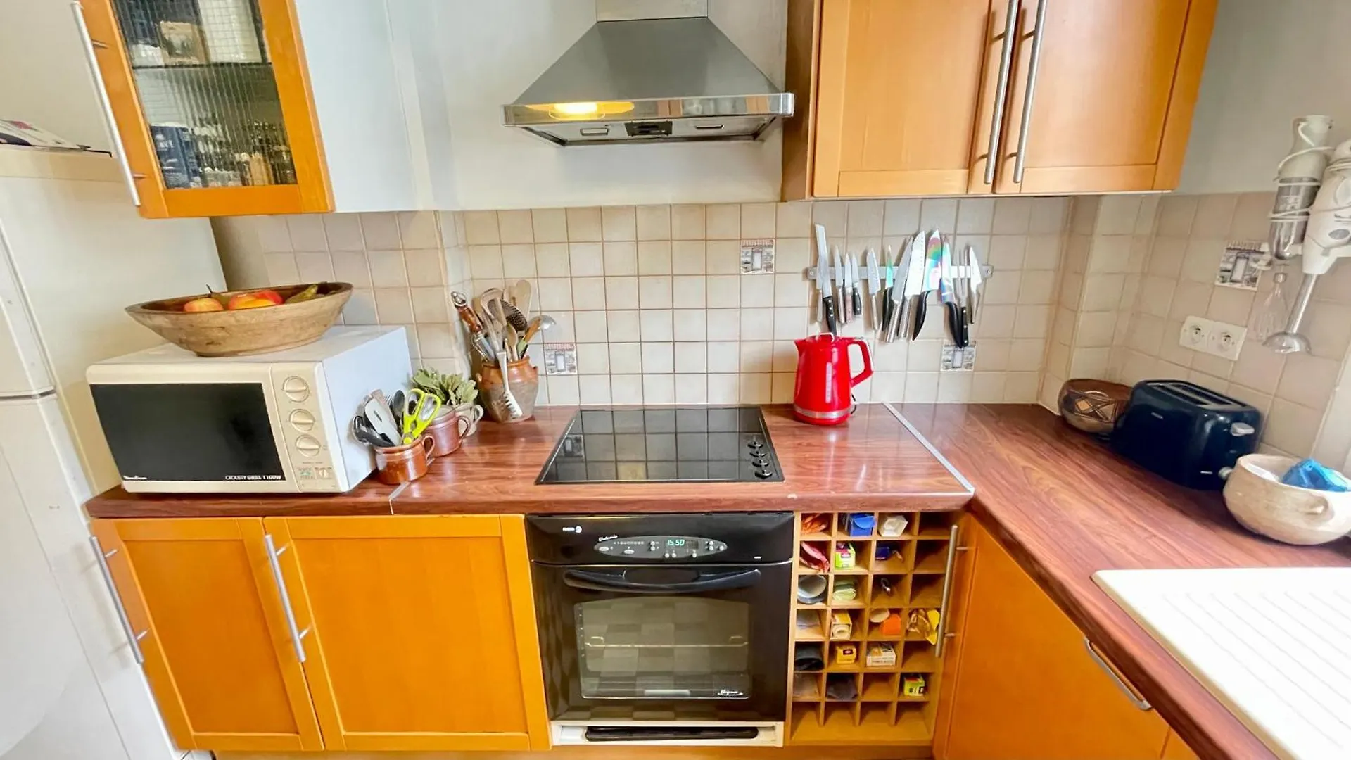116 - Paris 15Eme Elegant Pied-A-Terre De 80M2 contacts